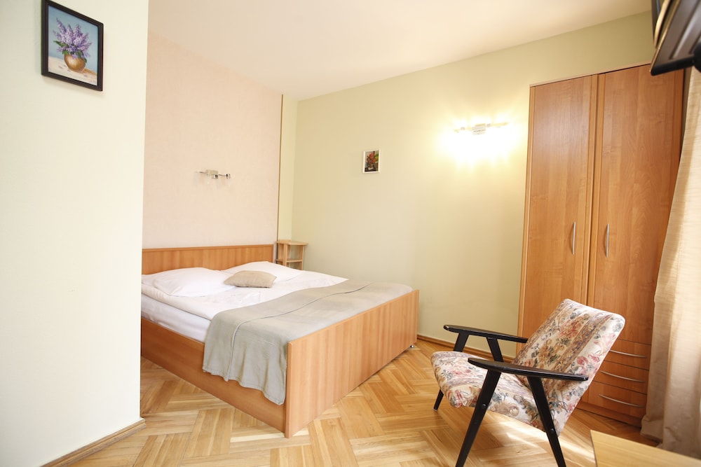Silver Hotel 7