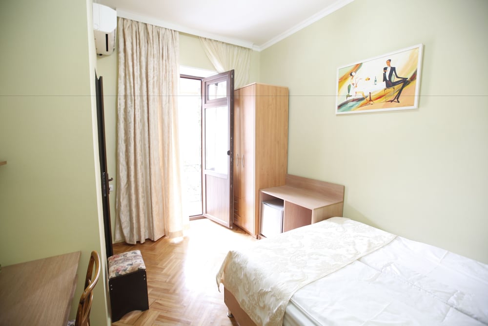 Silver Hotel 10