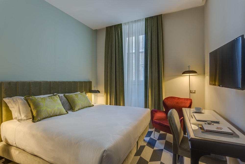 Otivm Hotel 9