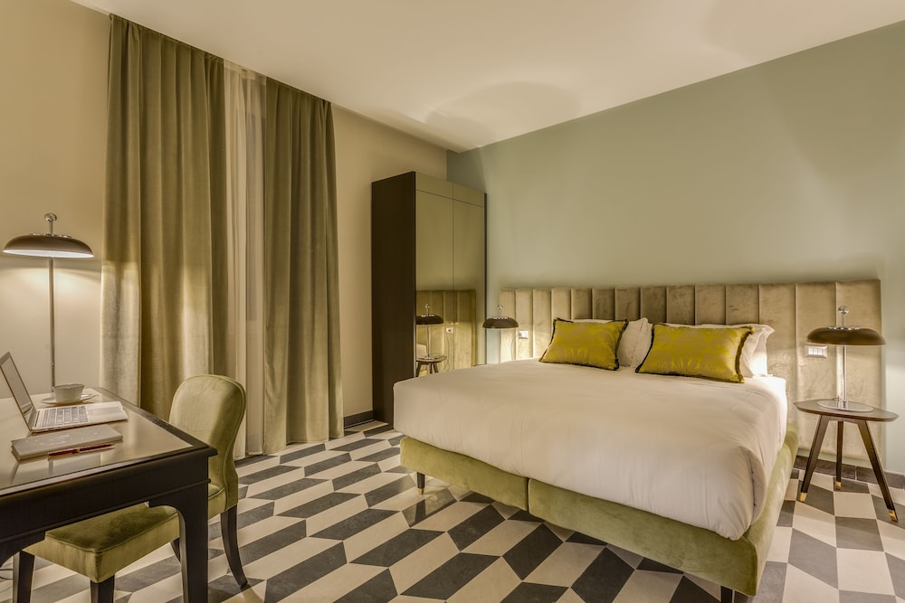 Otivm Hotel 10