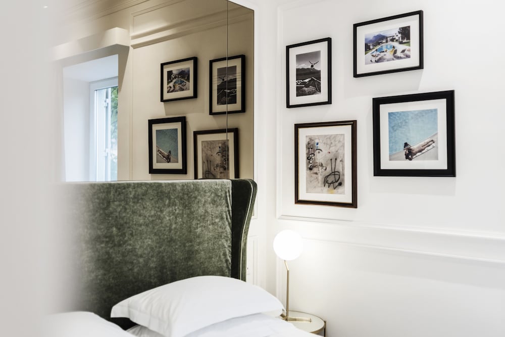 The Shire Hotel 7