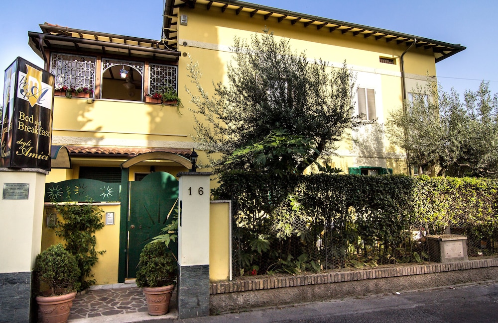Bed And Breakfast Degli Amici 24
