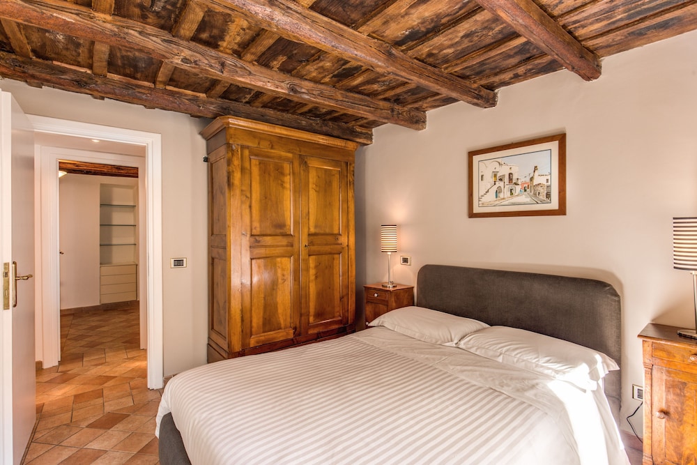 Your Suite Rome 8