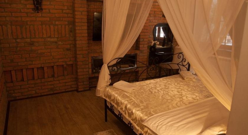 Madison Rooms 22