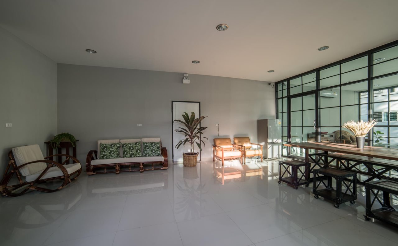 S44Room 12