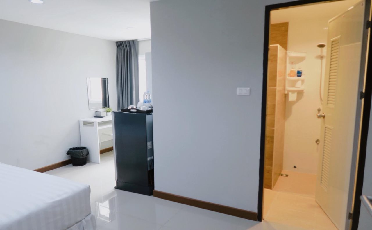 S44Room 18