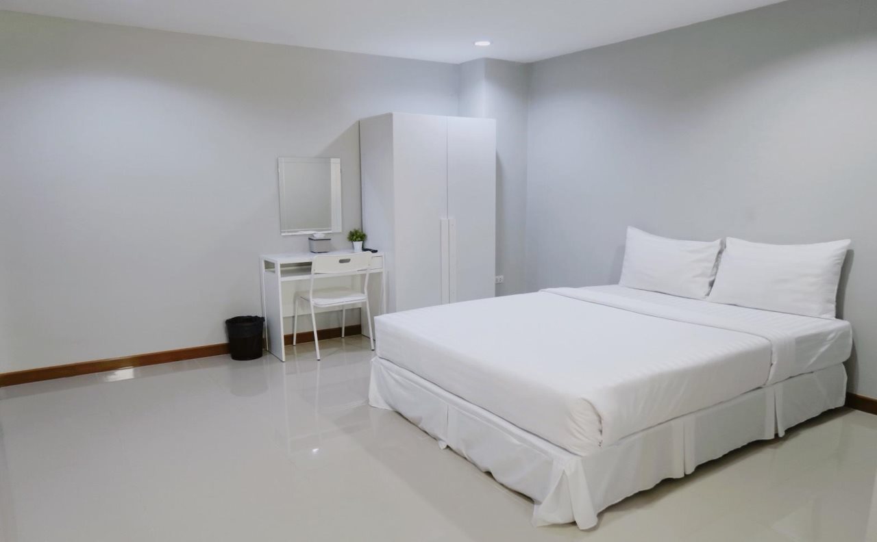 S44Room 21