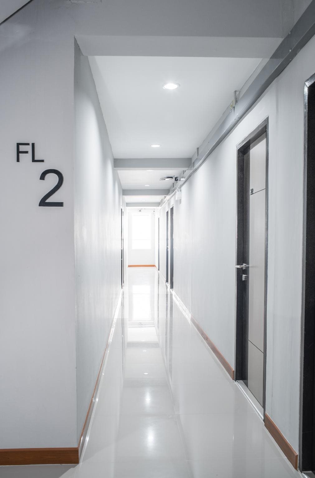 S44Room 4