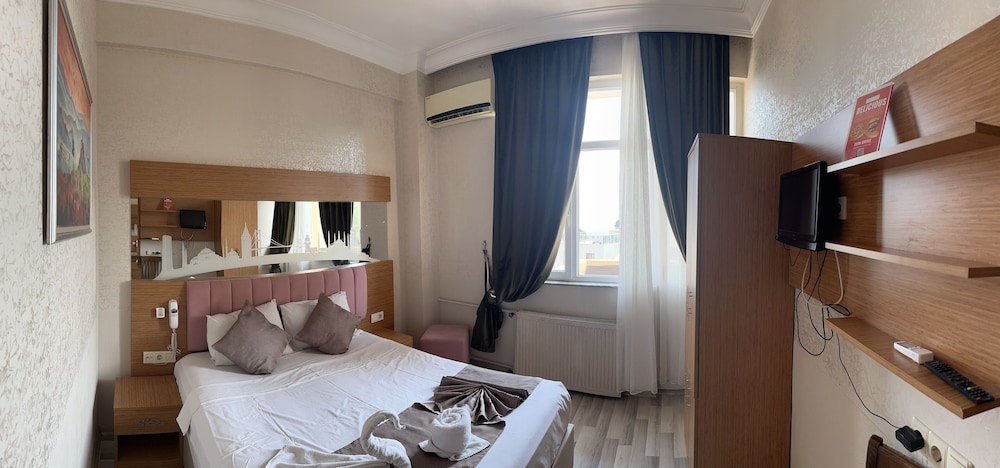 Divas Silver Hotel 13