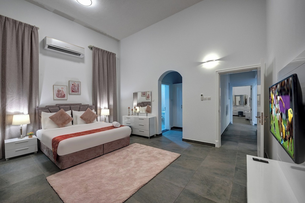 Kay Homes 12