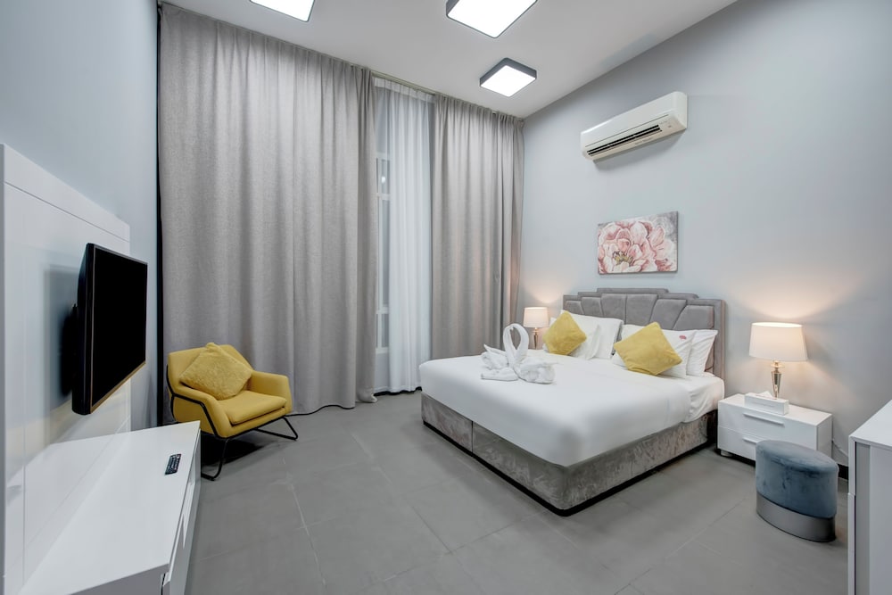 Kay Homes 19
