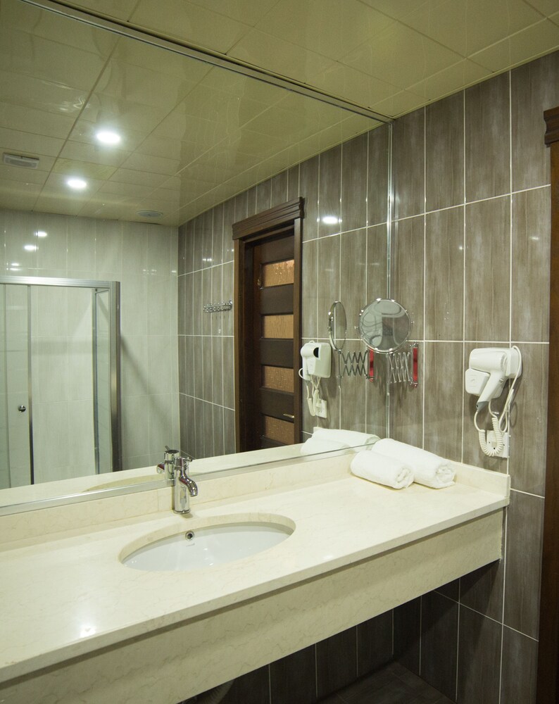 New City Hotel 1