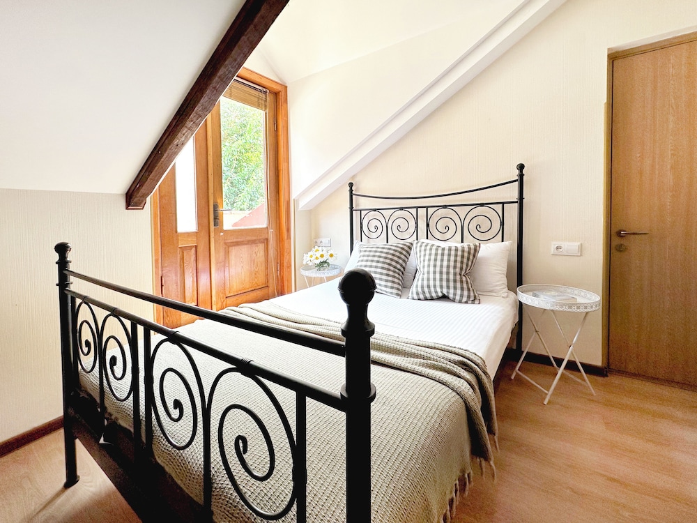Betlemi Old Town Hotel 4