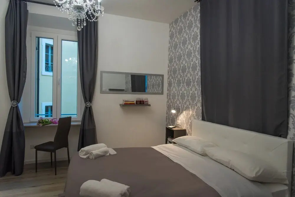 Inside Roma Rooms 24