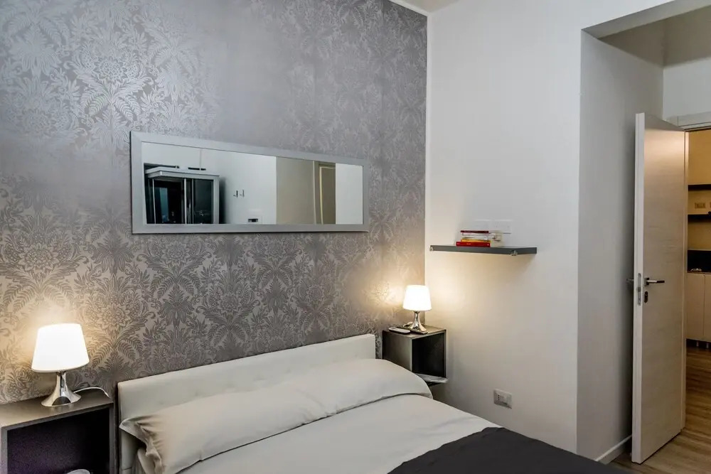 Inside Roma Rooms 21
