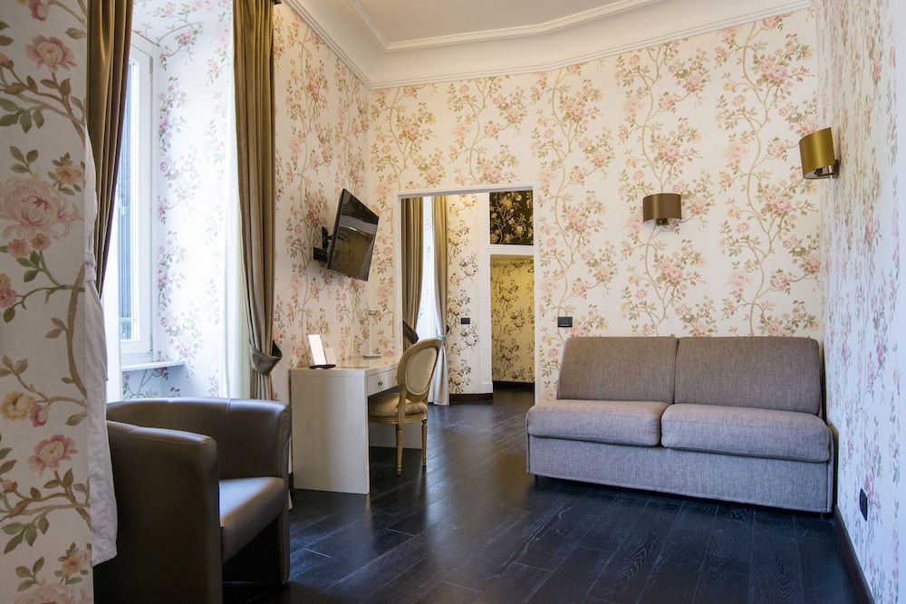 Via Veneto Suites 18