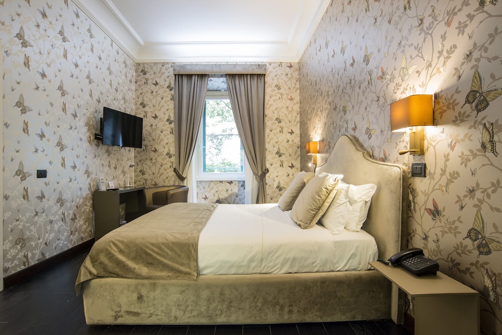 Via Veneto Suites 15