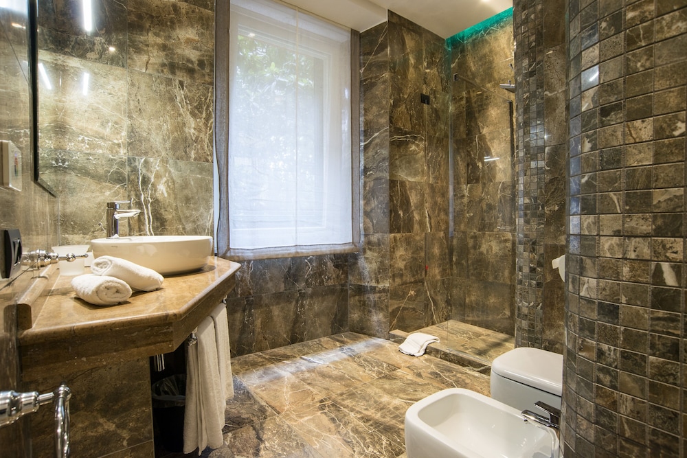 Via Veneto Suites 23
