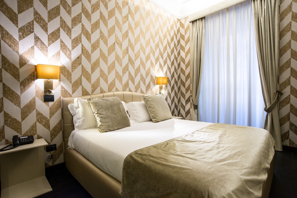 Via Veneto Suites 14