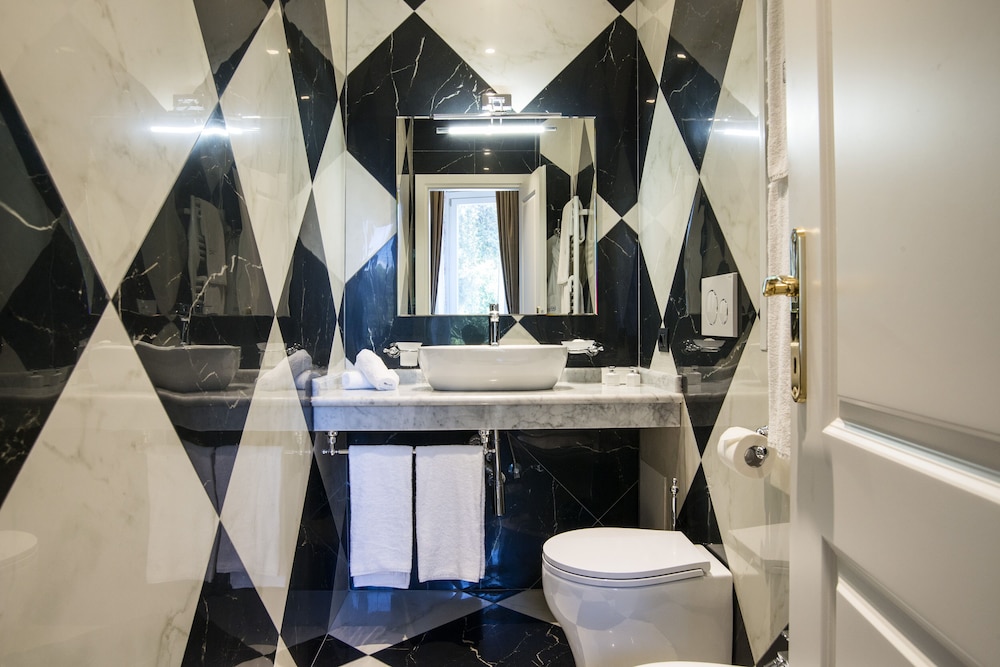 Via Veneto Suites 21