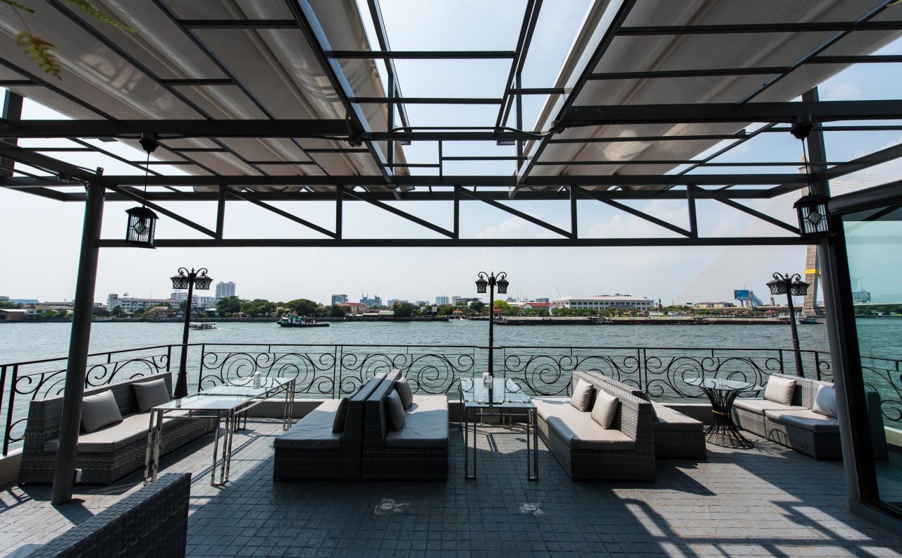 V Varee Bangkok 6