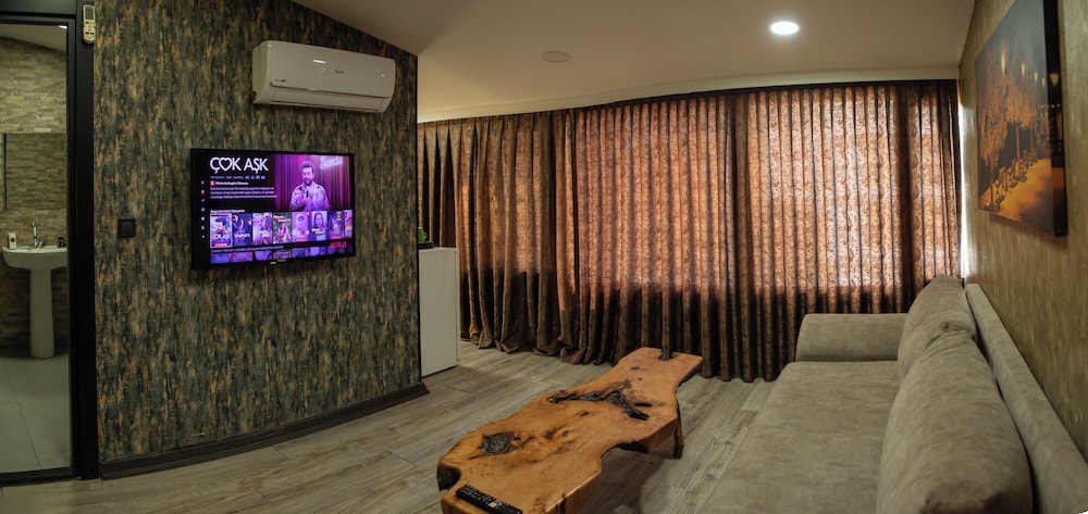 Hera Suites & Residence 15