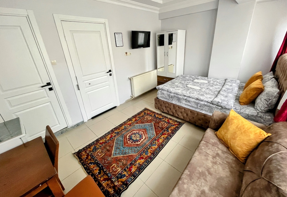 Pembe Apart Istanbul 9