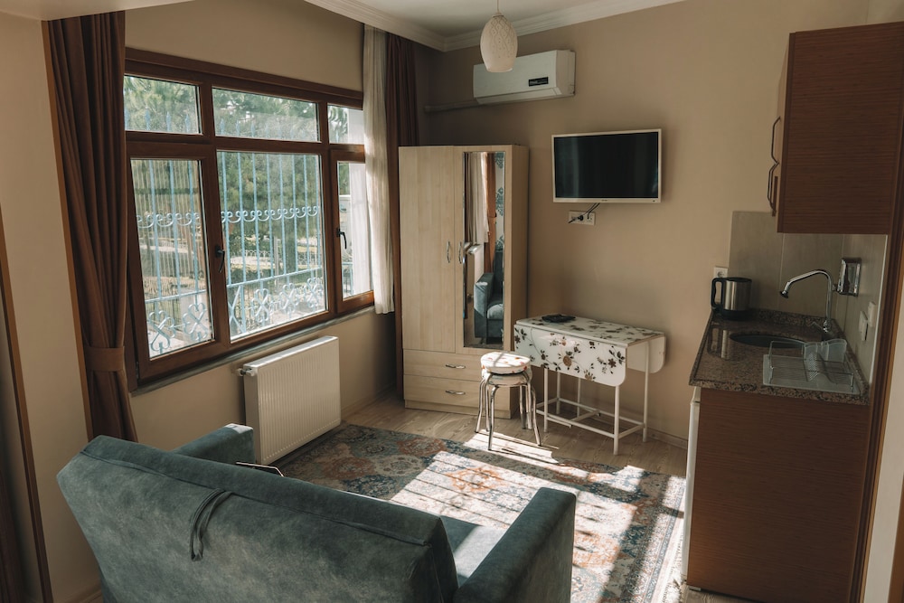 Green Life Apart Hotel 14