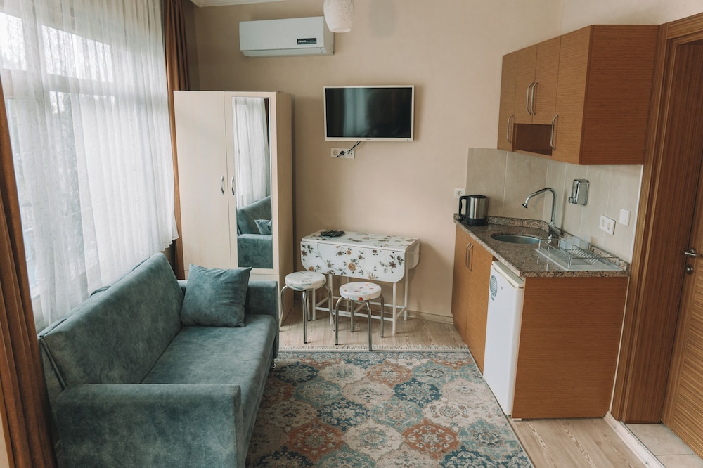 Green Life Apart Hotel 19