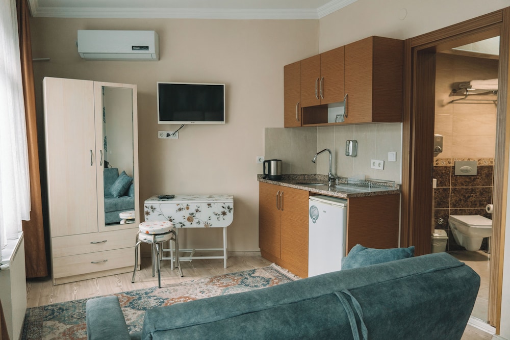 Green Life Apart Hotel 13