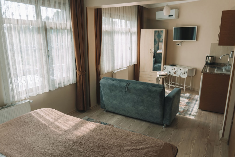 Green Life Apart Hotel 12