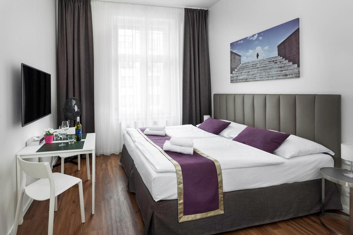Elizabeth Suites 2