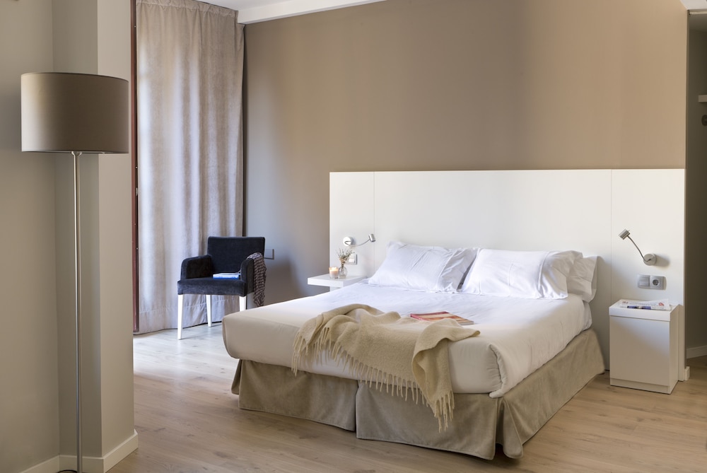 Apartments Rambla 102 13