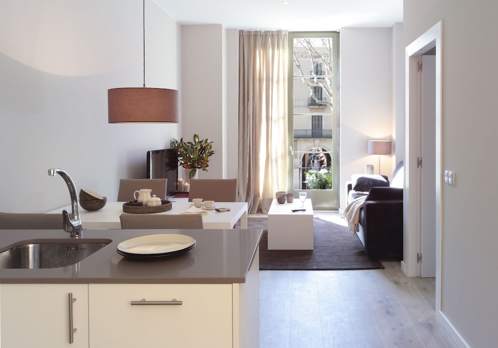 Apartments Rambla 102 1