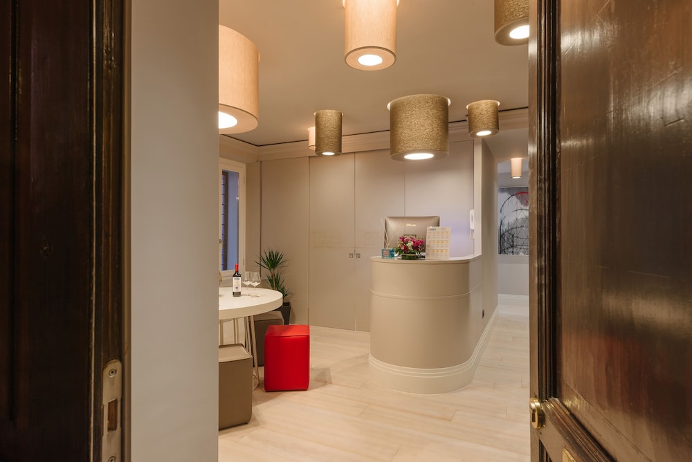 Rhea Silvia Luxury Navona 3