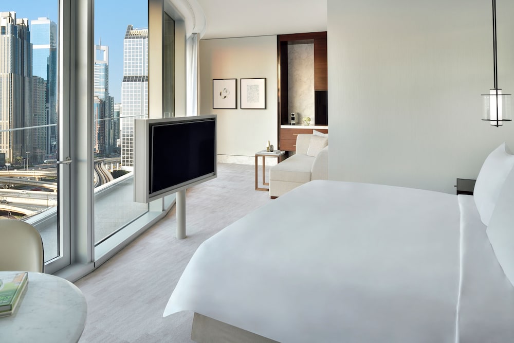 Address Sky View 12