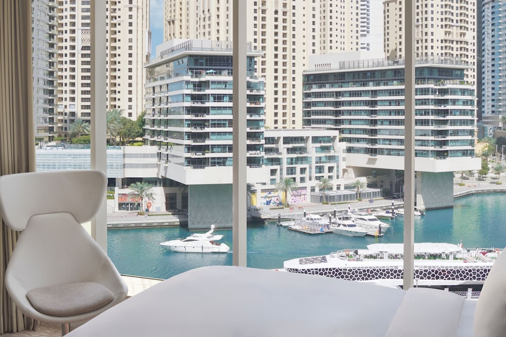 Crowne Plaza Dubai Marina 23