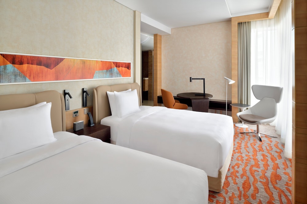 Crowne Plaza Dubai Marina 7