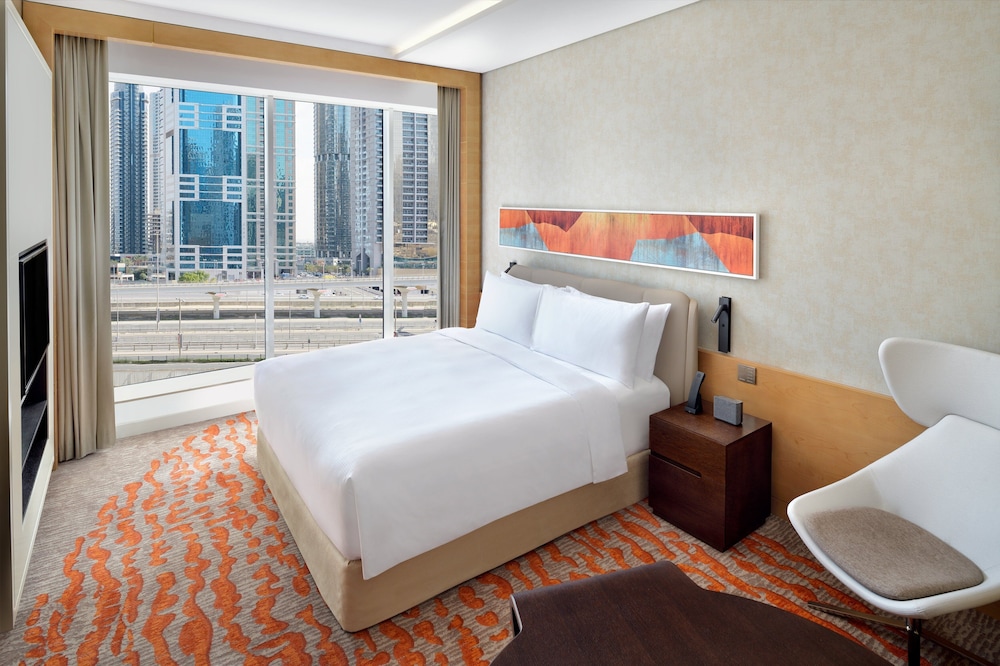 Crowne Plaza Dubai Marina 8