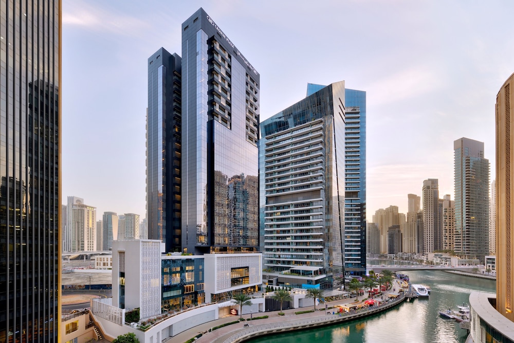 Crowne Plaza Dubai Marina 1