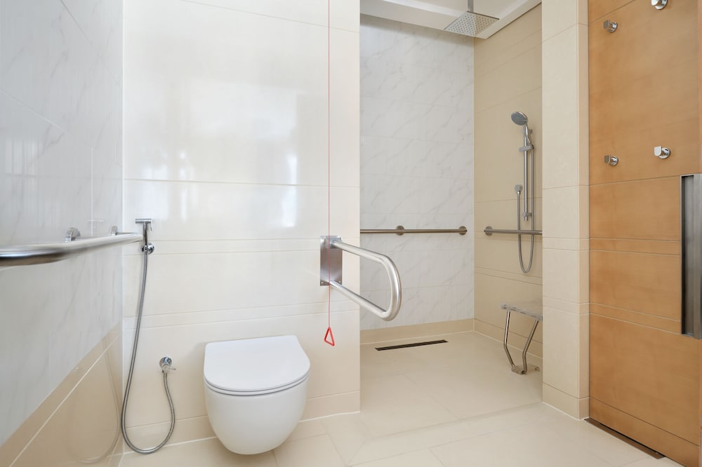 Crowne Plaza Dubai Marina 24