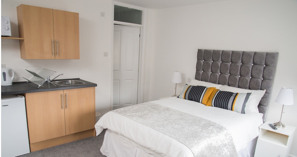 TLK Apartments and Hotel 5