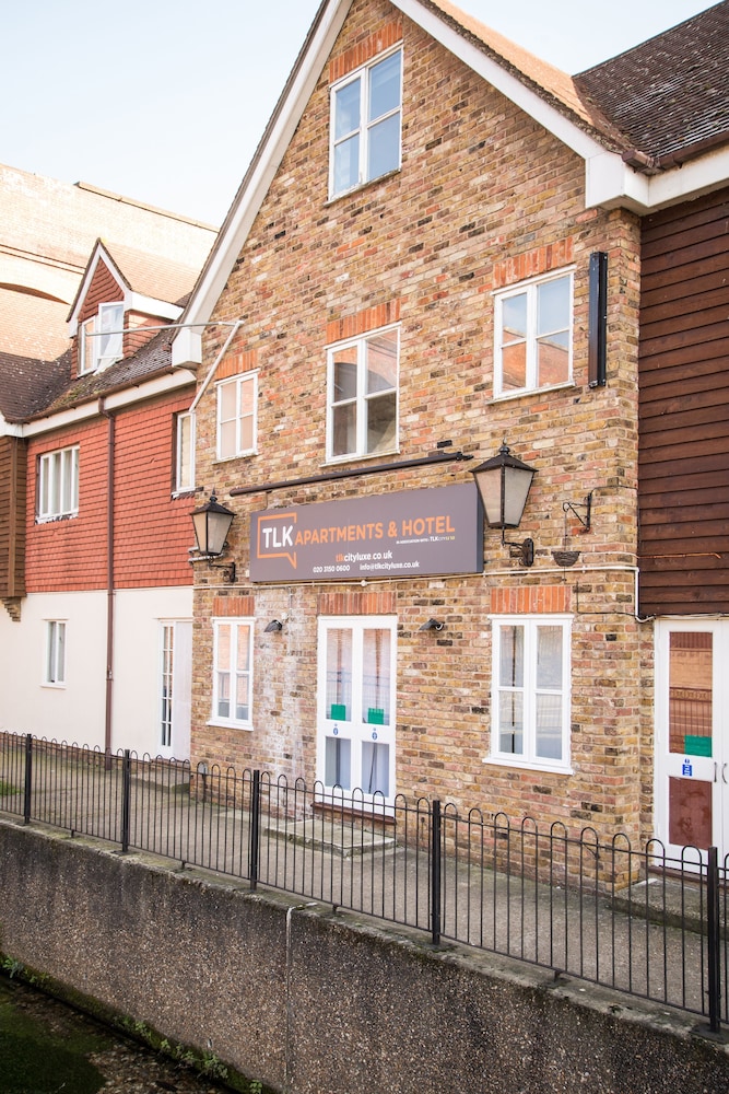 TLK Apartments and Hotel 1