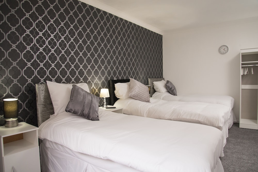 TLK Apartments and Hotel 23
