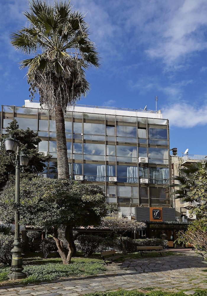Great Living Apartments 20