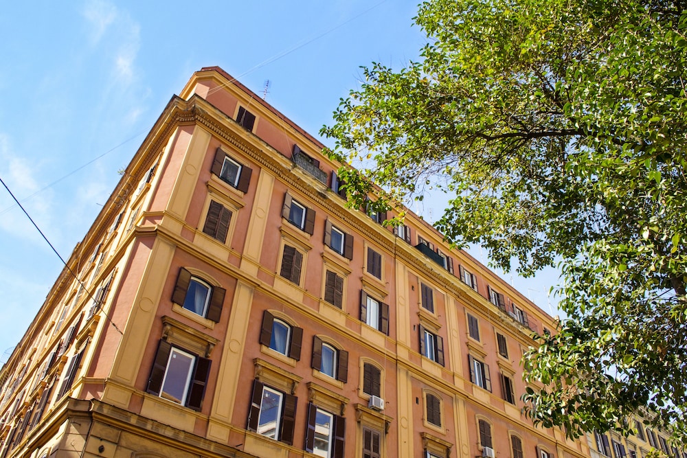 Colonna Luxury Suites 19