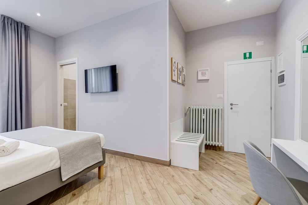Colonna Luxury Suites 12