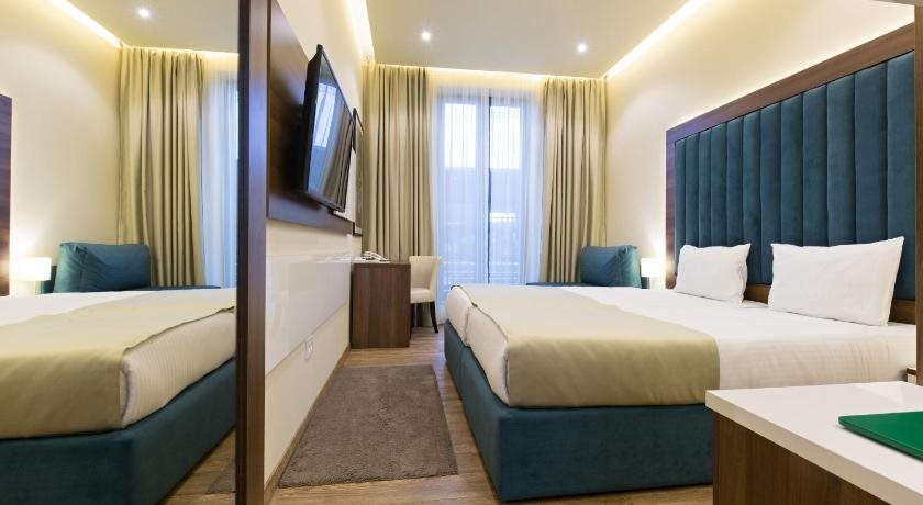 Marquise Hotel 14
