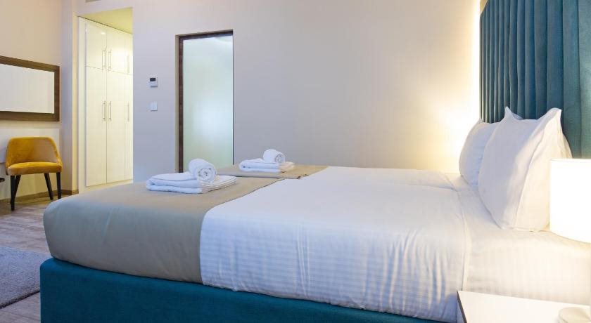 Marquise Hotel 9