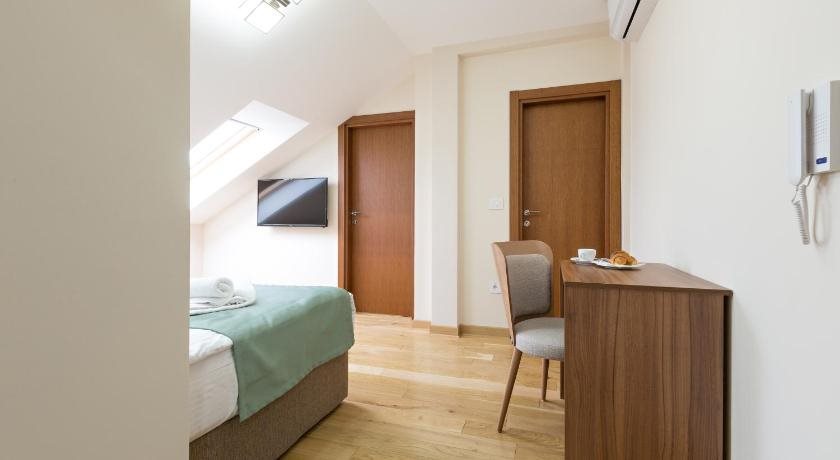 Hotel Prime 9